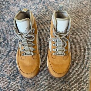 Timberland Boots Hiking Boots Women’s Waterproof Hiking Shoes